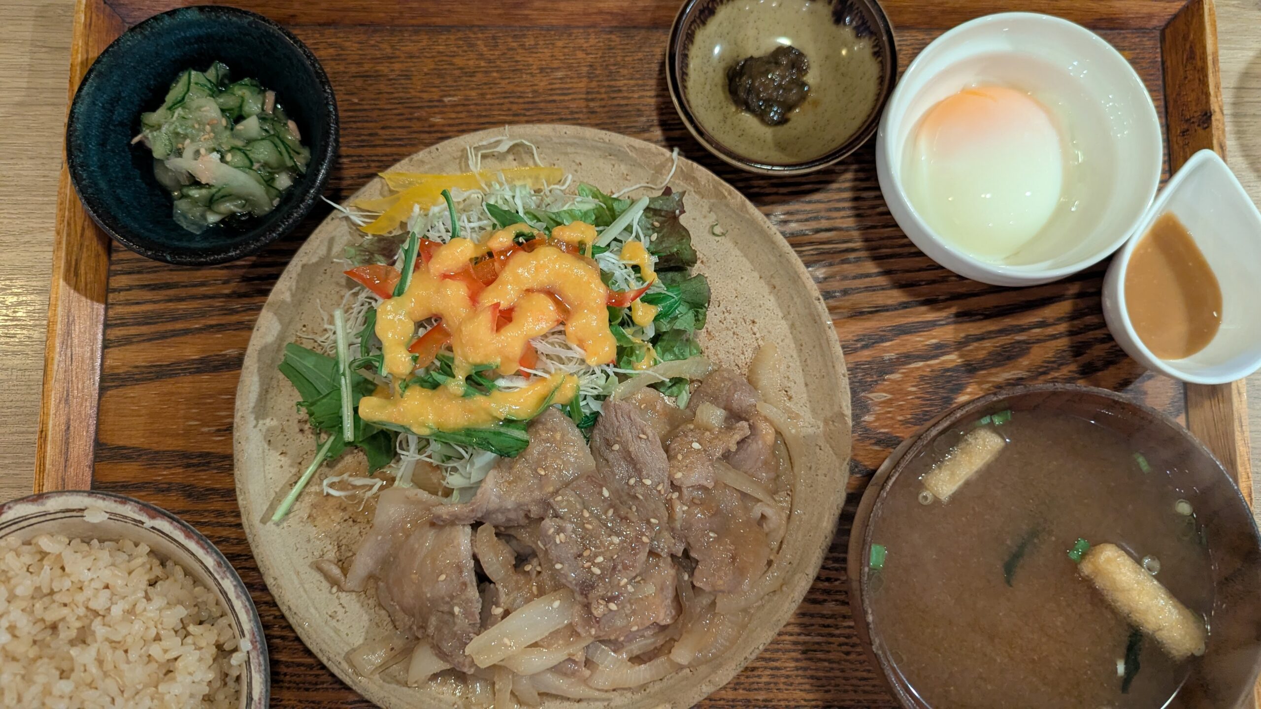 味噌めしや まるたまの生姜焼き定食