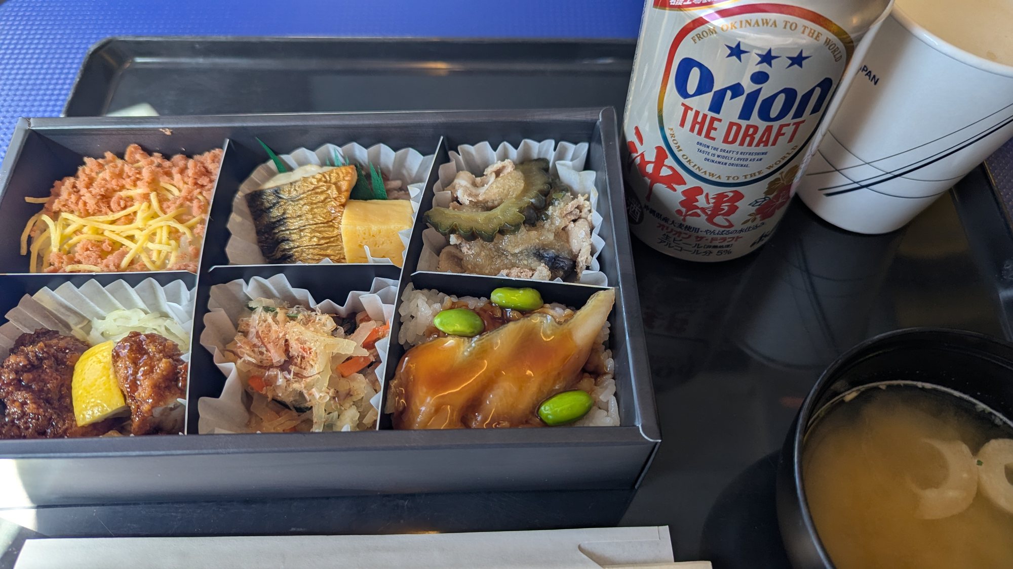那覇から帰路へ向かうANAファーストクラスの機内食