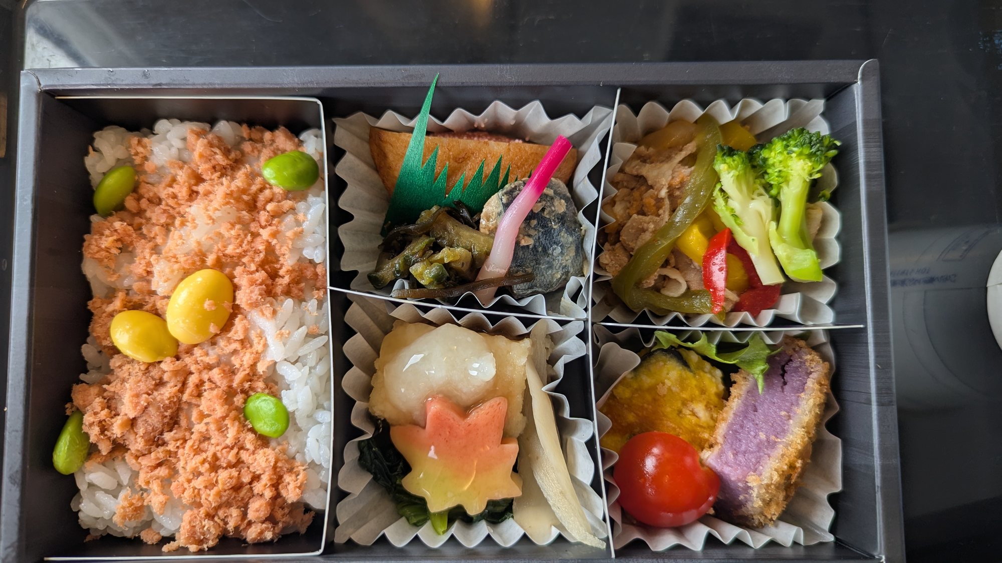 ANAの那覇発石垣行き機内食