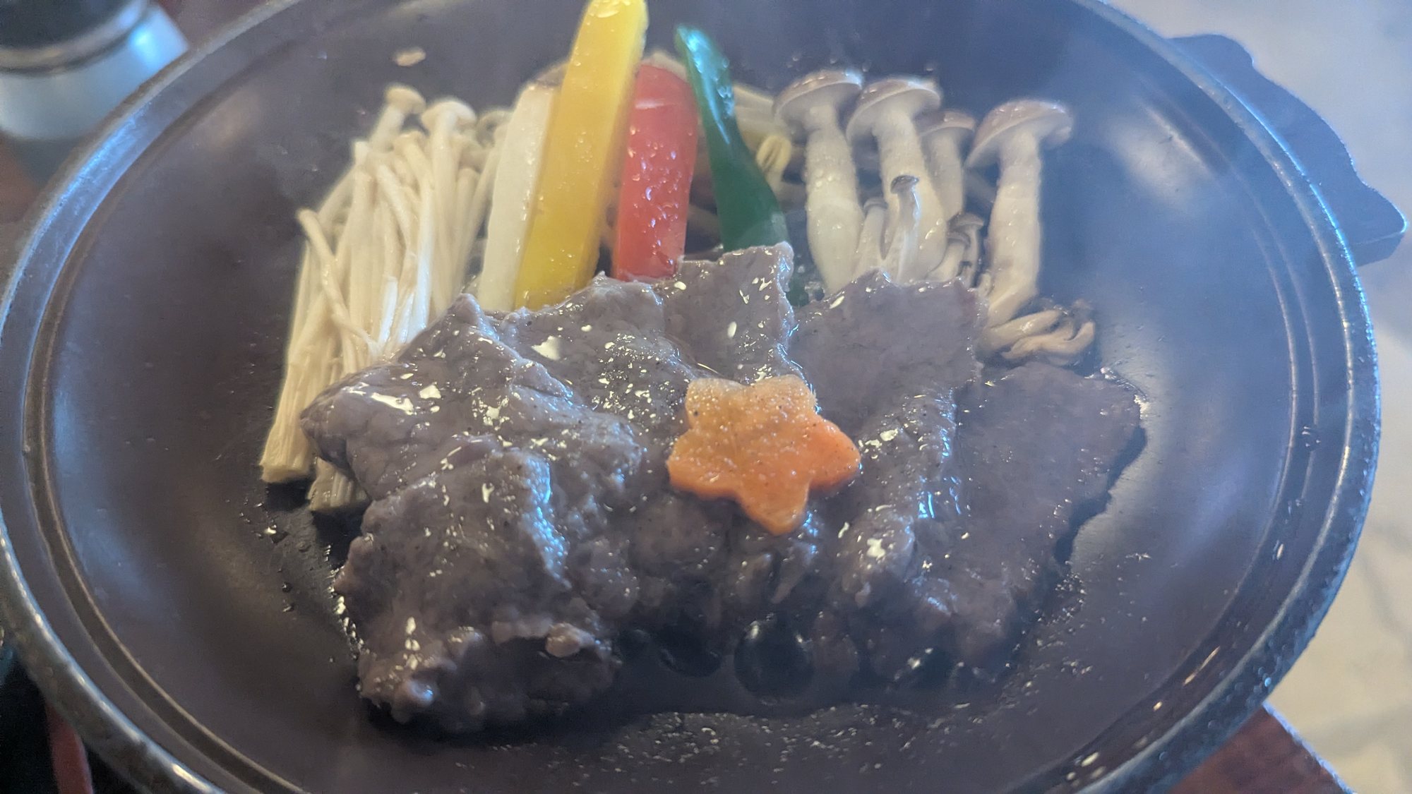 やど家たけのこの夕食で出た肉料理