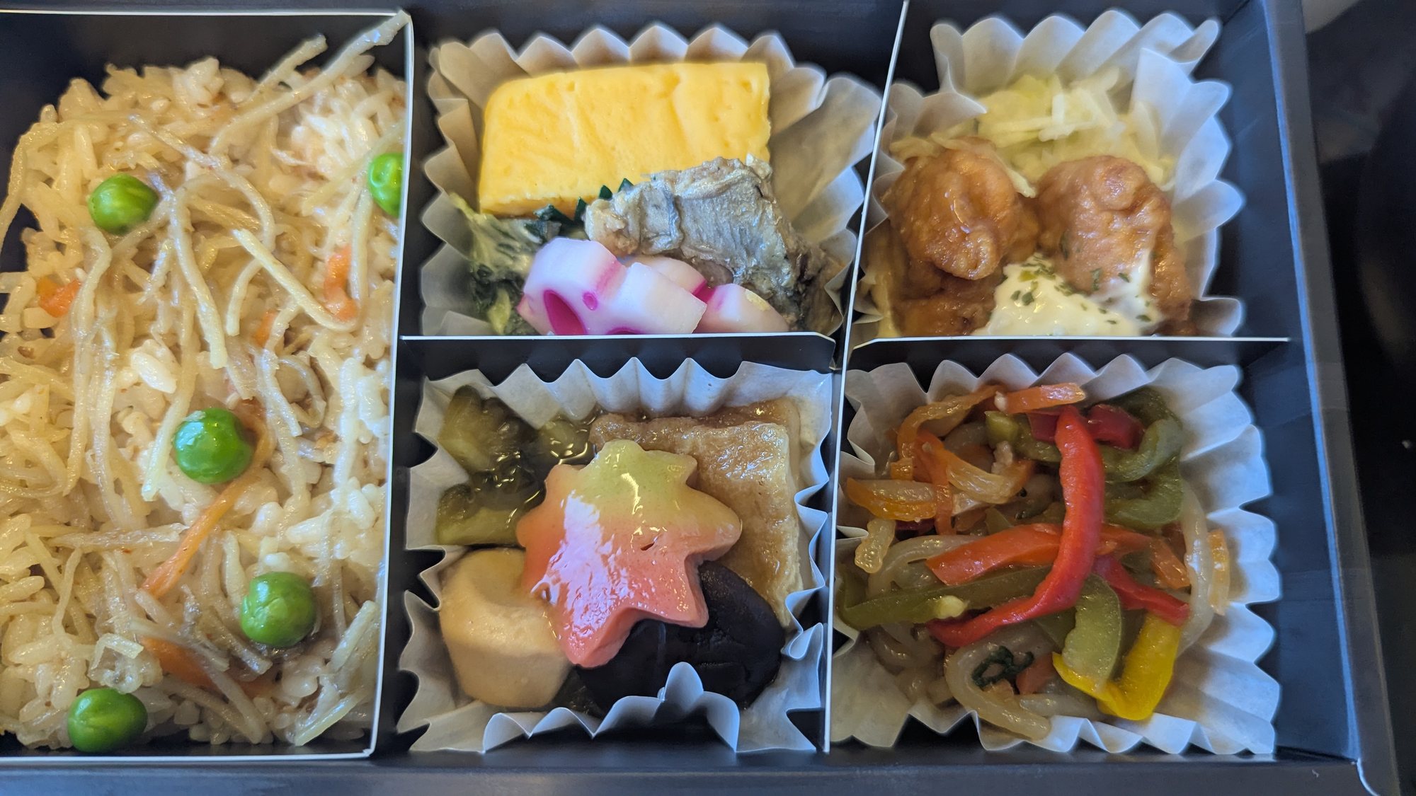 ANAファーストクラスの石垣発那覇行き機内食